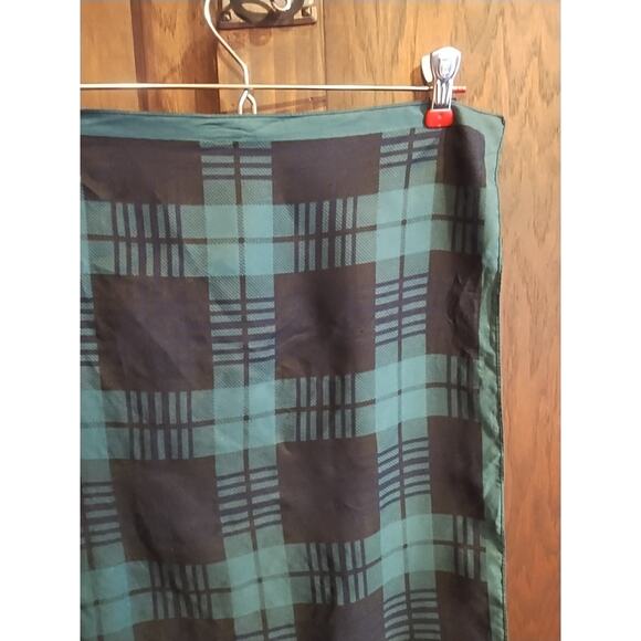 Vintage Cecilia Jones Black Watch Scarf 26” X 26” Made In Italy lightweight - Picture 9 of 12